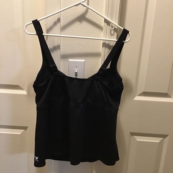 🦋TYR SWIM TOP (AB) - Picture 2 of 4